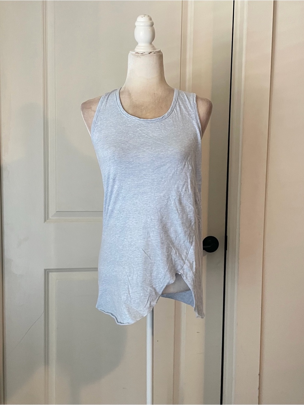 Frank & Eileen lab tee asymmetrical cutout Light blue Sleeveless Tank Top XS